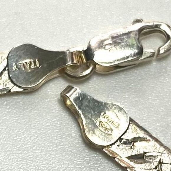 AGA# Striking 28” Sterling 925 Silver Herringbone Necklace - Picture 10 of 12